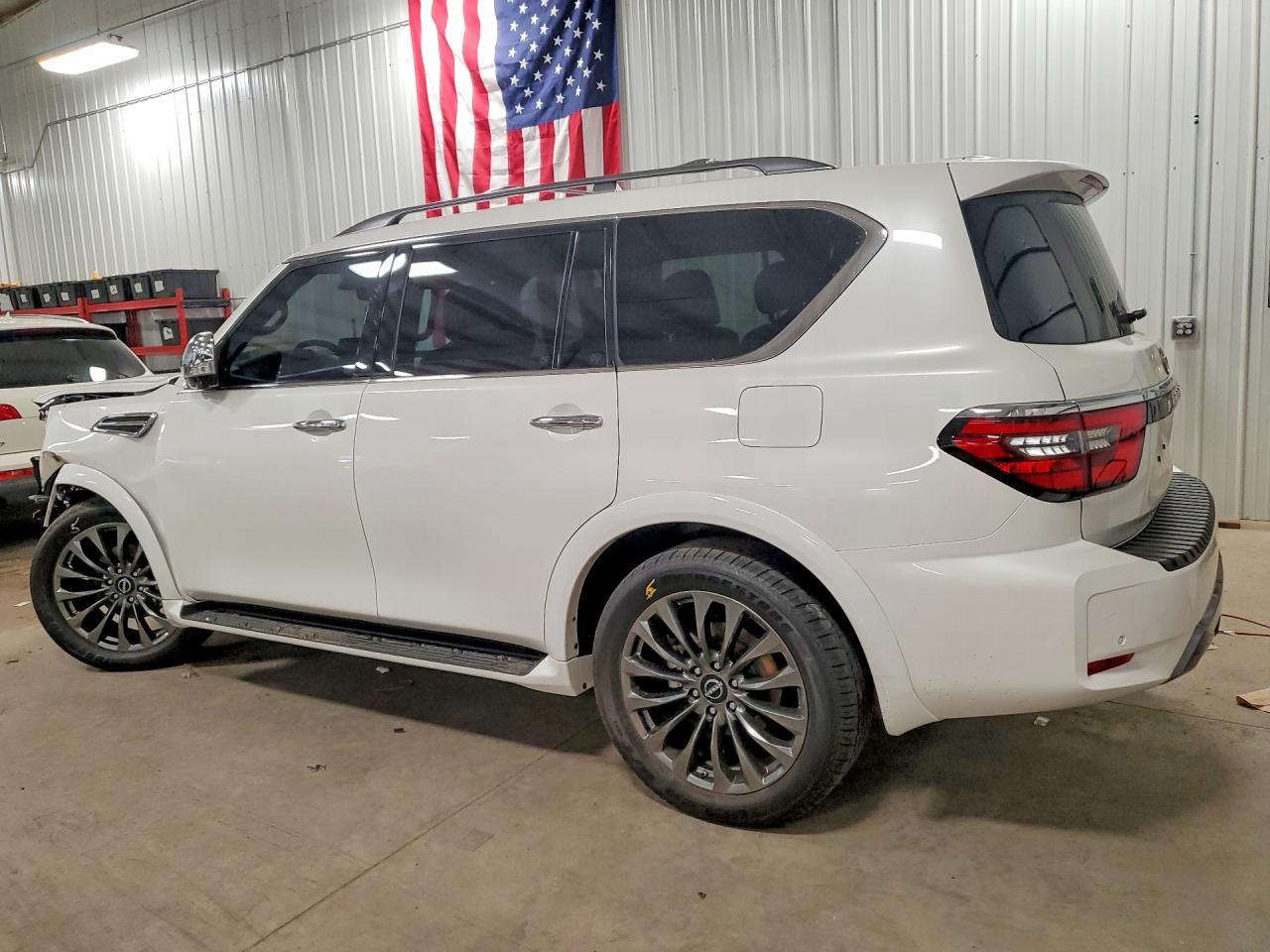 2023 Nissan Armada Platinum - Фото 2