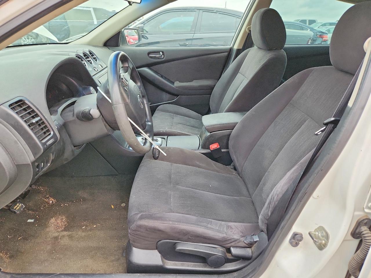 2012 Nissan Altima 2.5 - Image 7