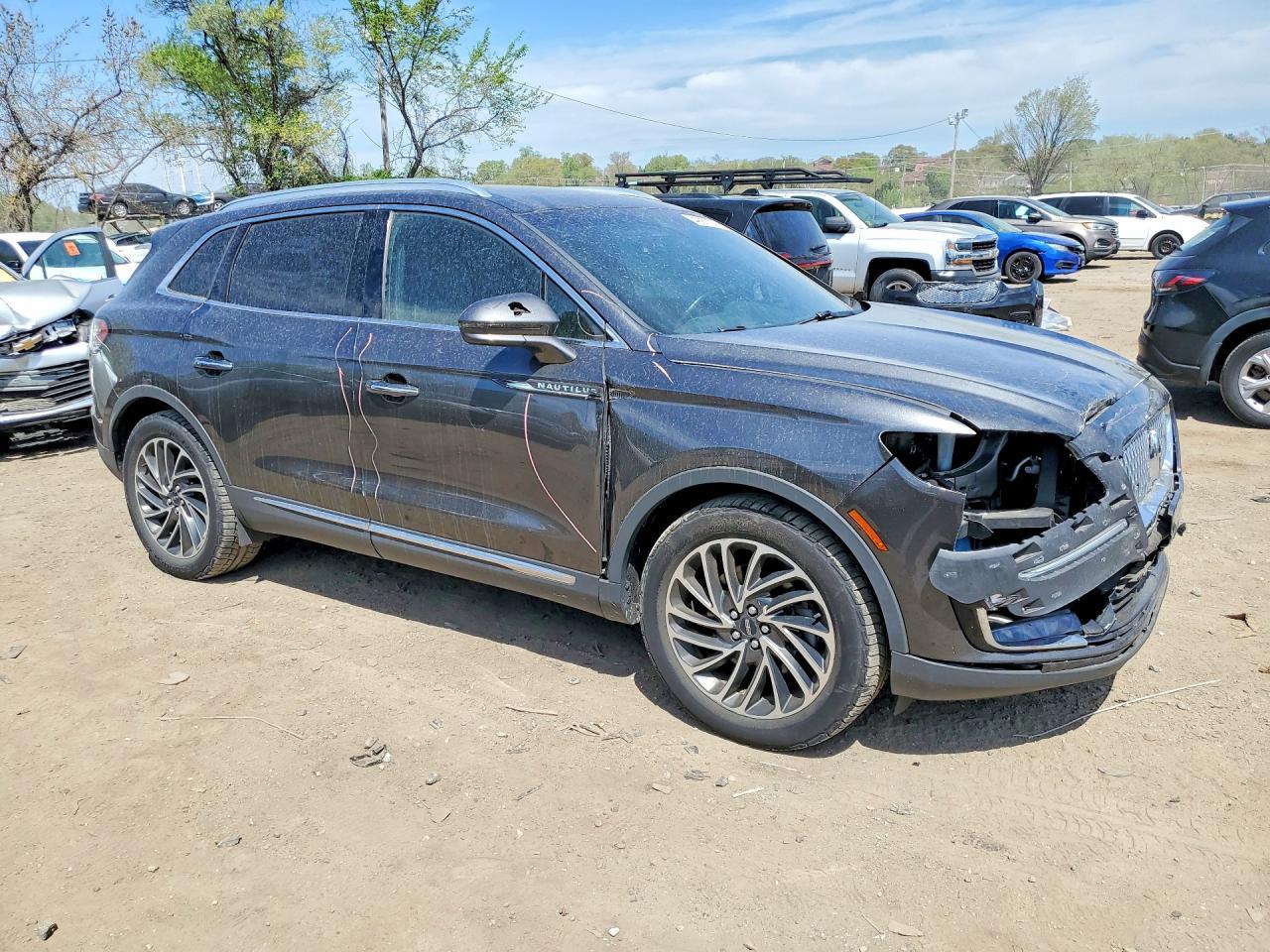 2019 Lincoln Nautilus Reserve - Image 4