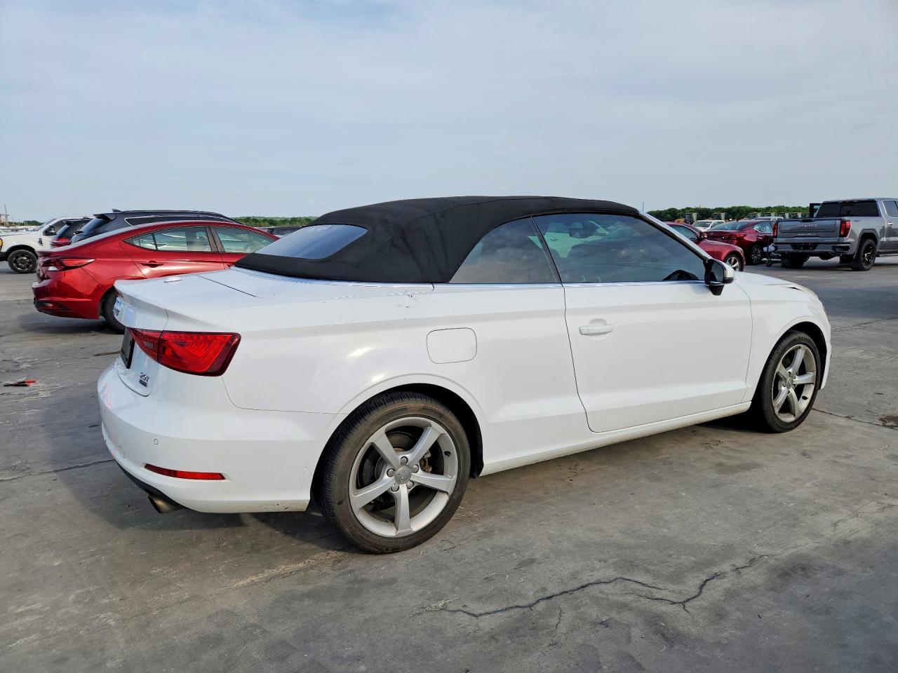2016 Audi A3 Premium - Фото 3