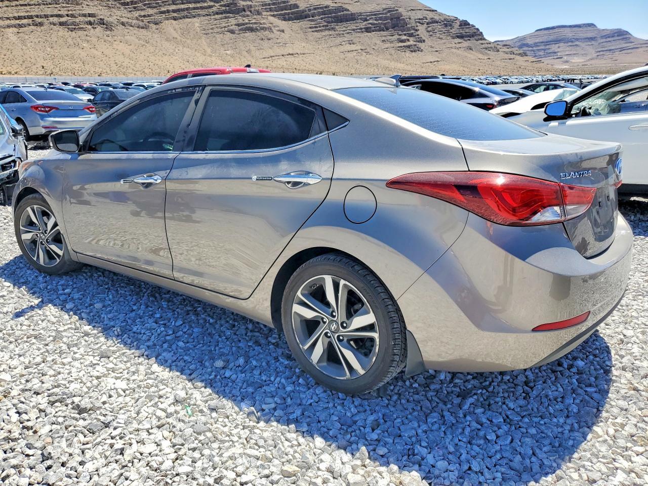 2015 Hyundai Elantra - Image 2