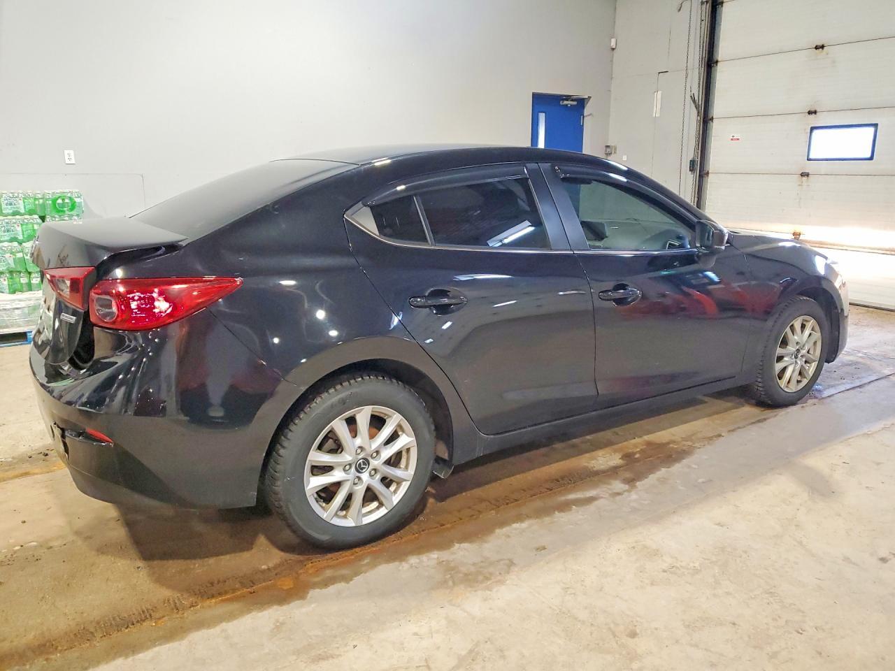 2018 Mazda 3 Gs - Image 3