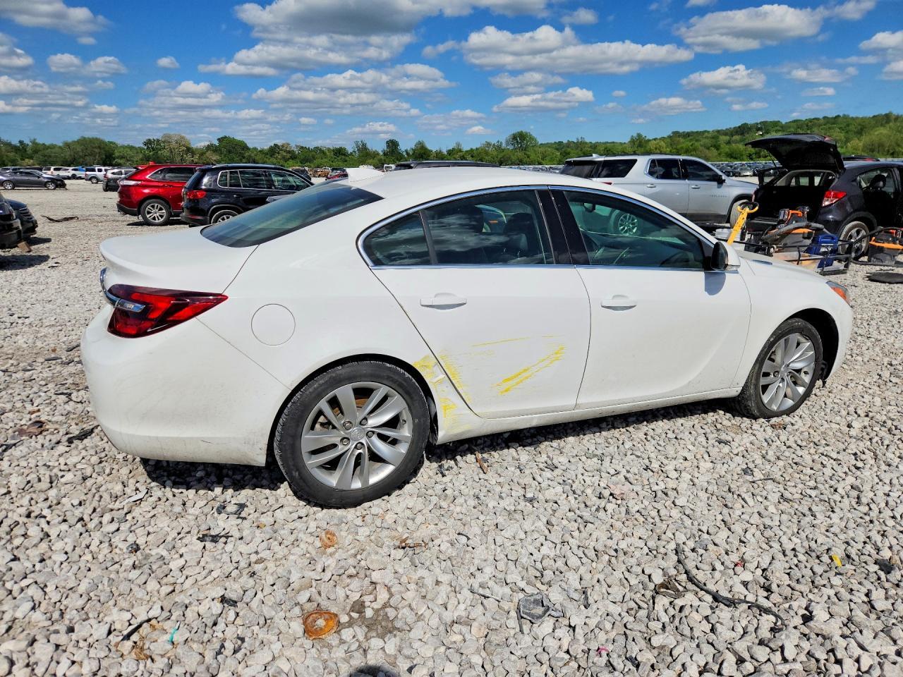 2015 Buick Regal - Image 3