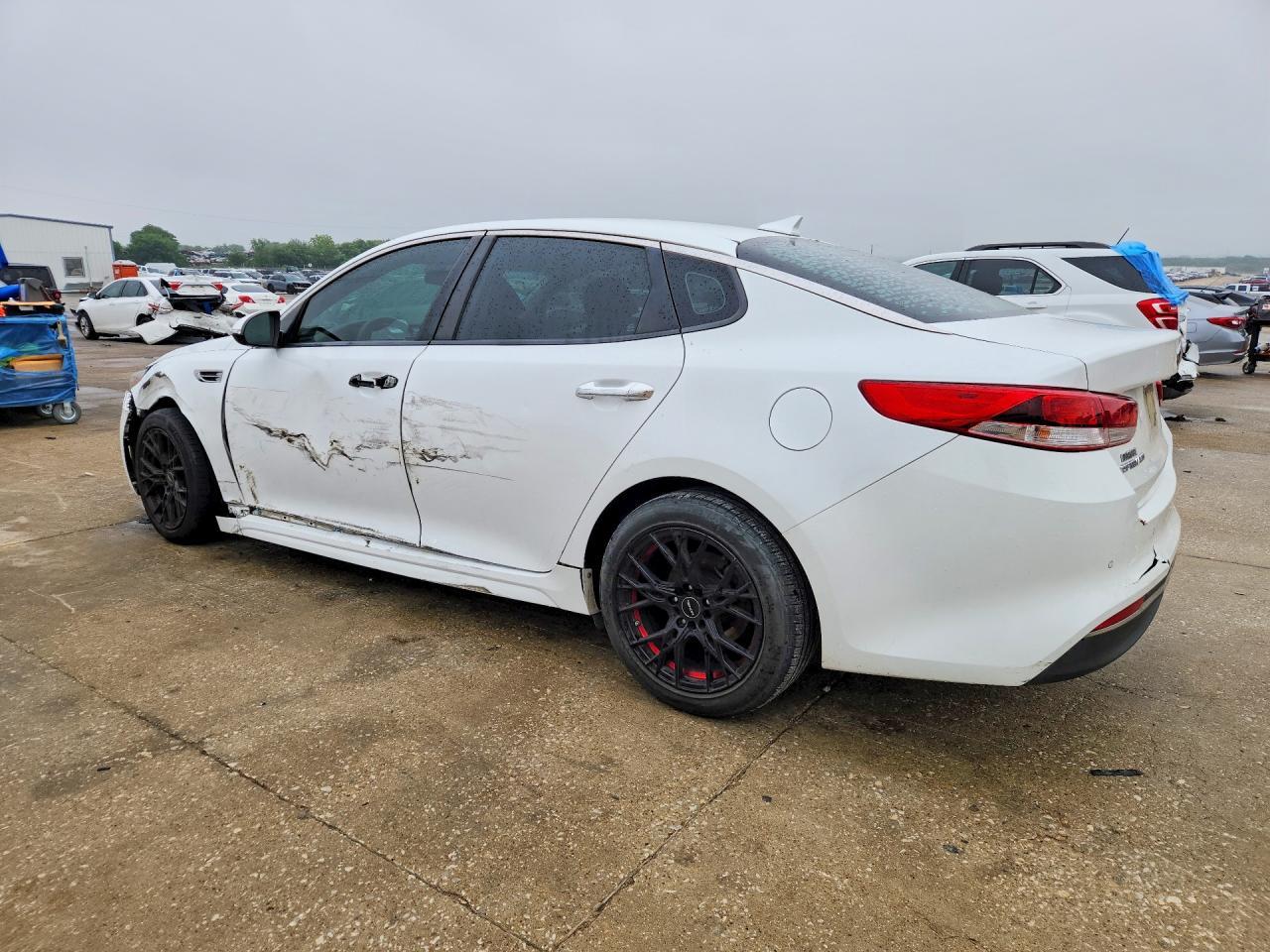 2018 Kia Optima - Фото 3