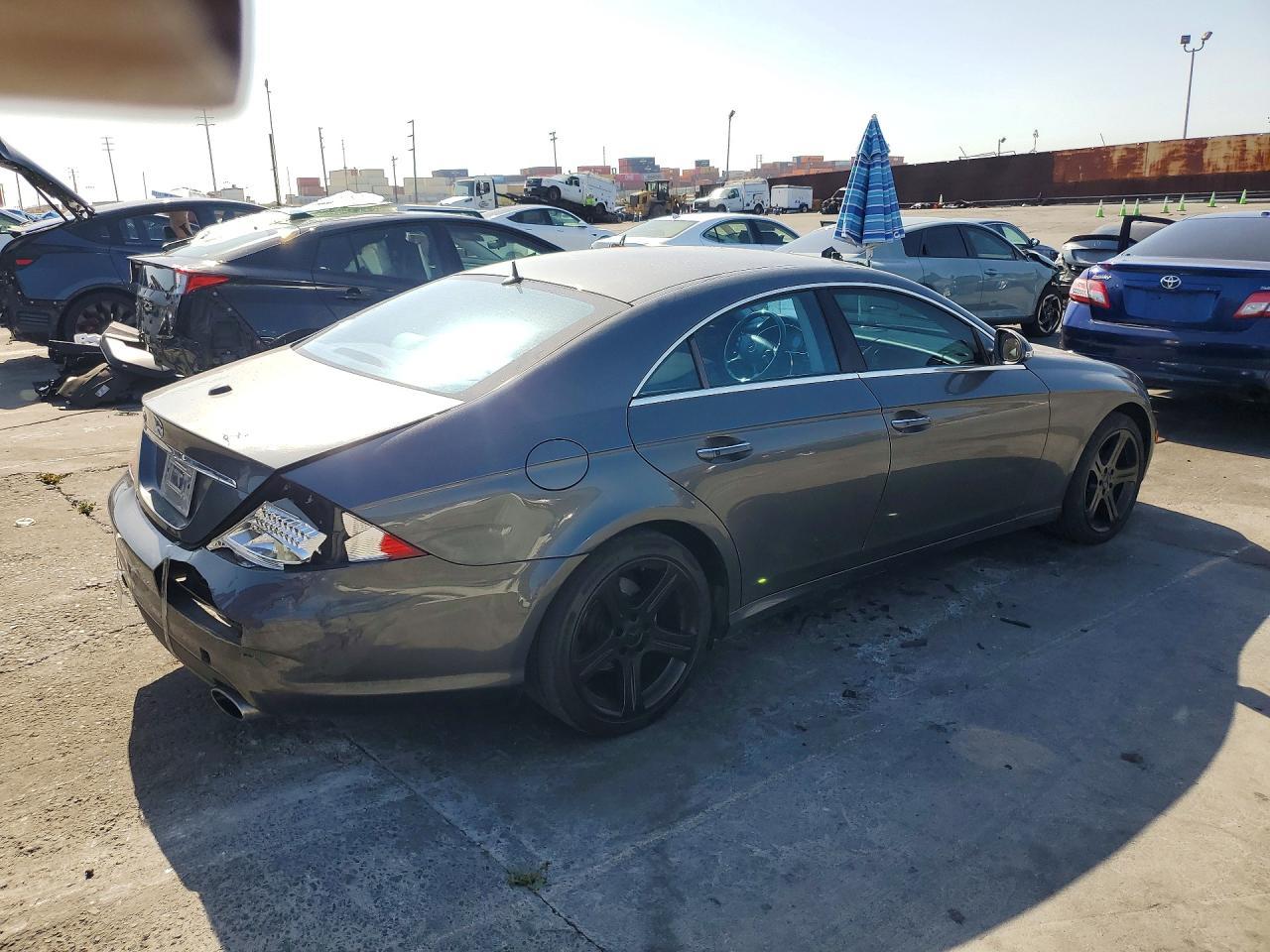 2006 Mercedes-Benz Cls 500C - Image 3