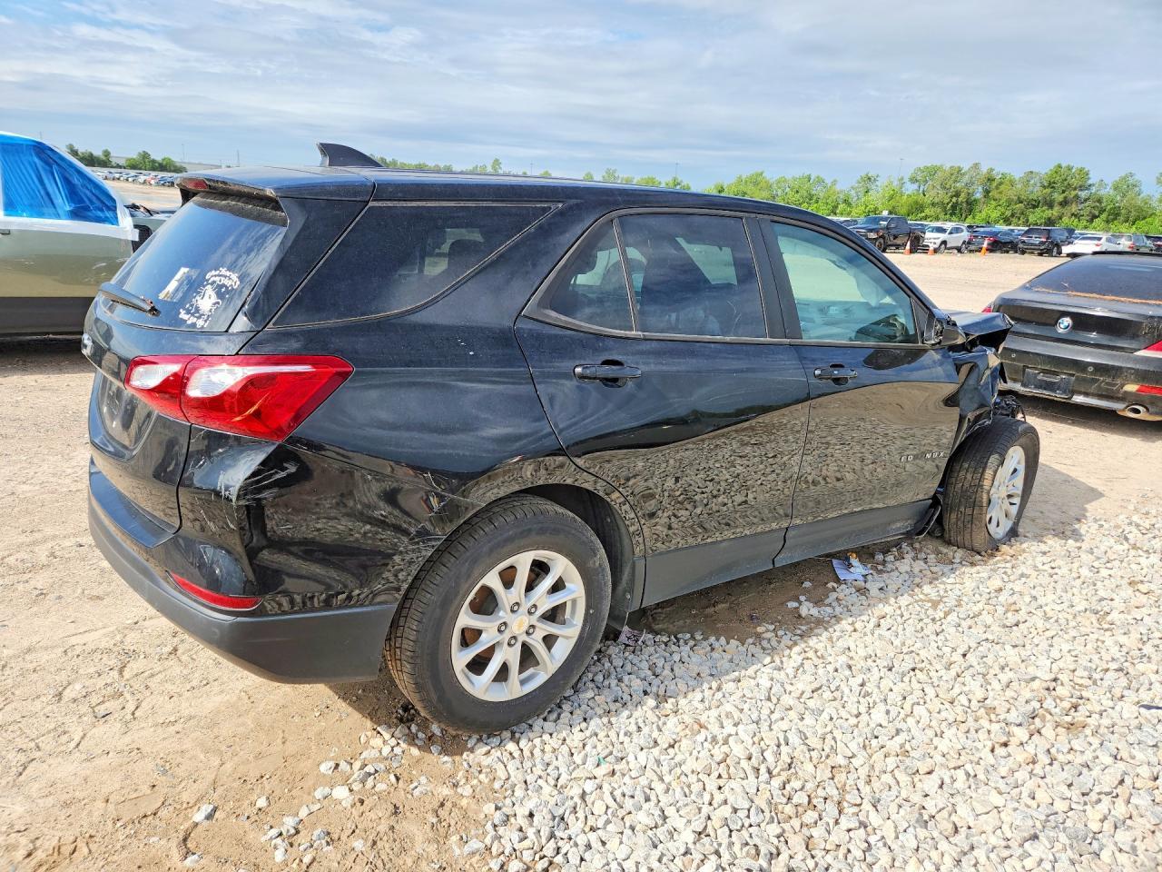 2020 Chevrolet Equinox Ls - Фото 3