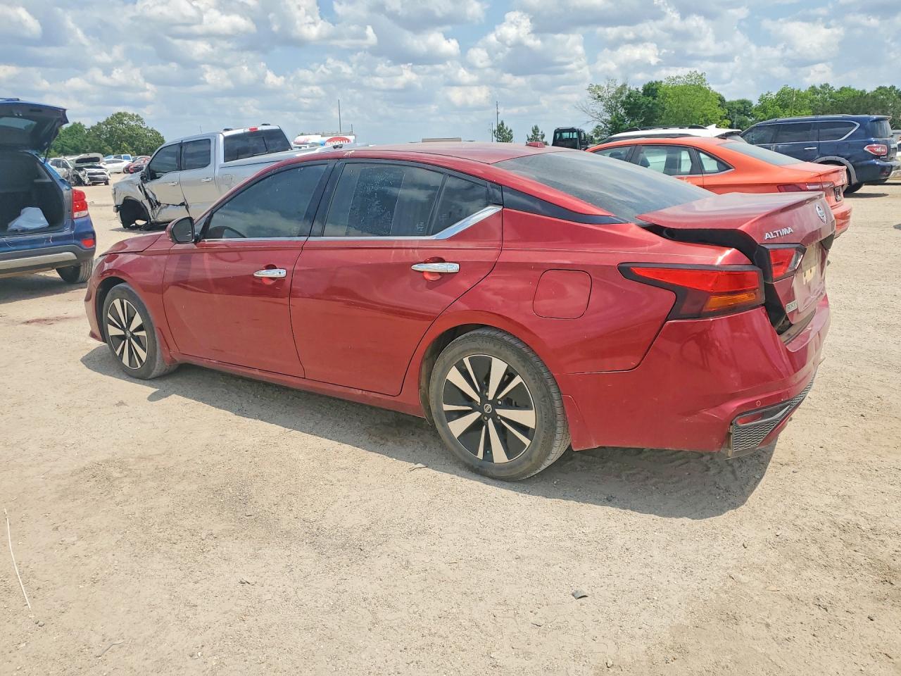 2019 Nissan Altima Sv - Фото 2