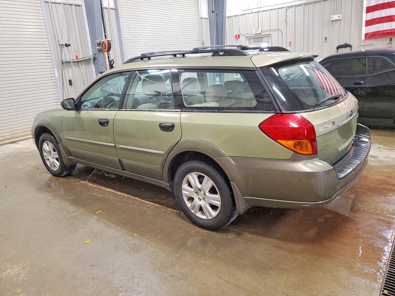 2005 Subaru Legacy Outback 2.5I - Фото 2