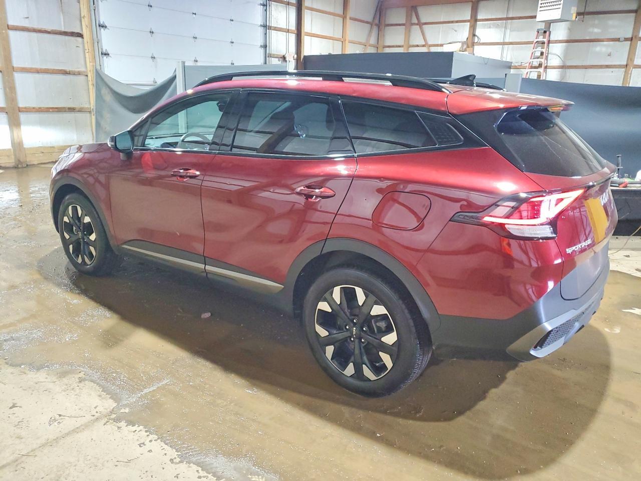 2023 Kia Sportage - Image 2