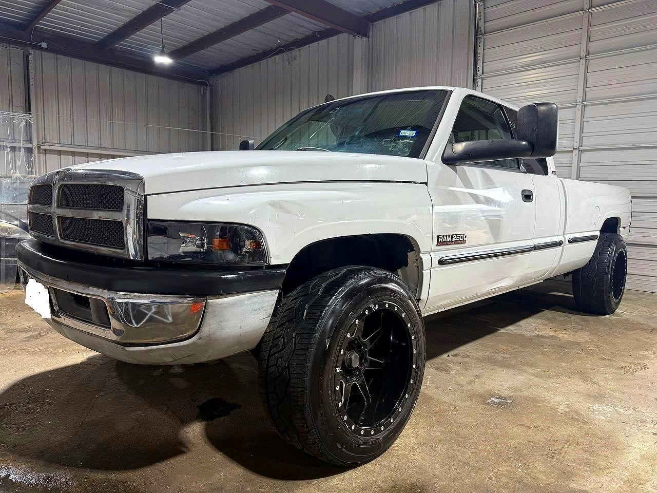 1998 Dodge Ram 2500 - Image 2