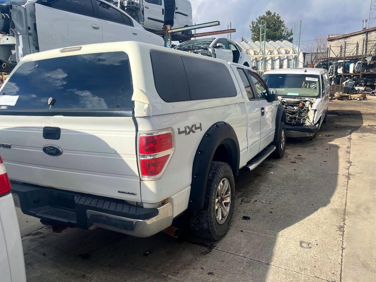 2014 Ford F150 Super Cab - Фото 4