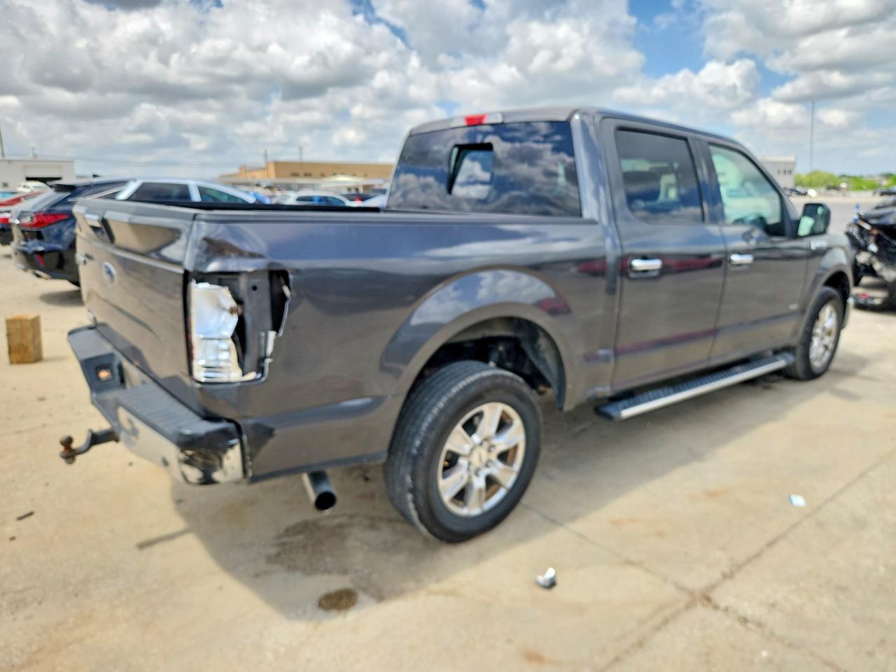 2017 Ford F150 Supercrew - Фото 3
