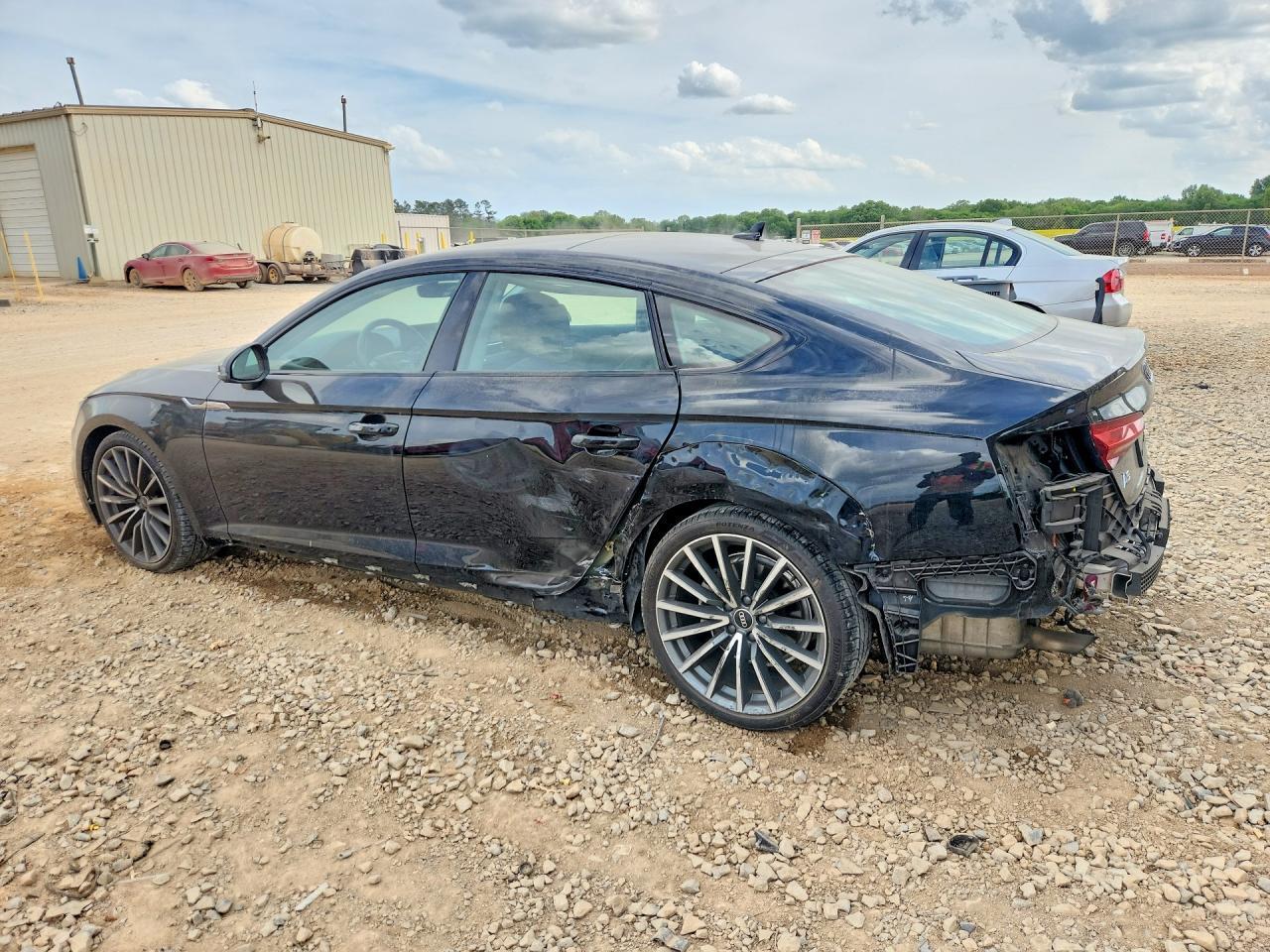 2022 Audi A5 Premium Plus 40 - Фото 2