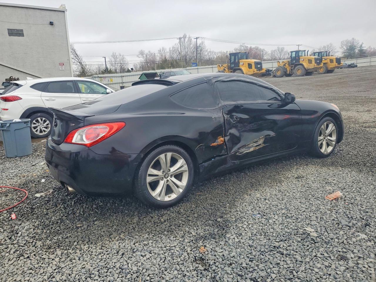 2010 Hyundai Genesis Coupe 2.0T - Фото 3