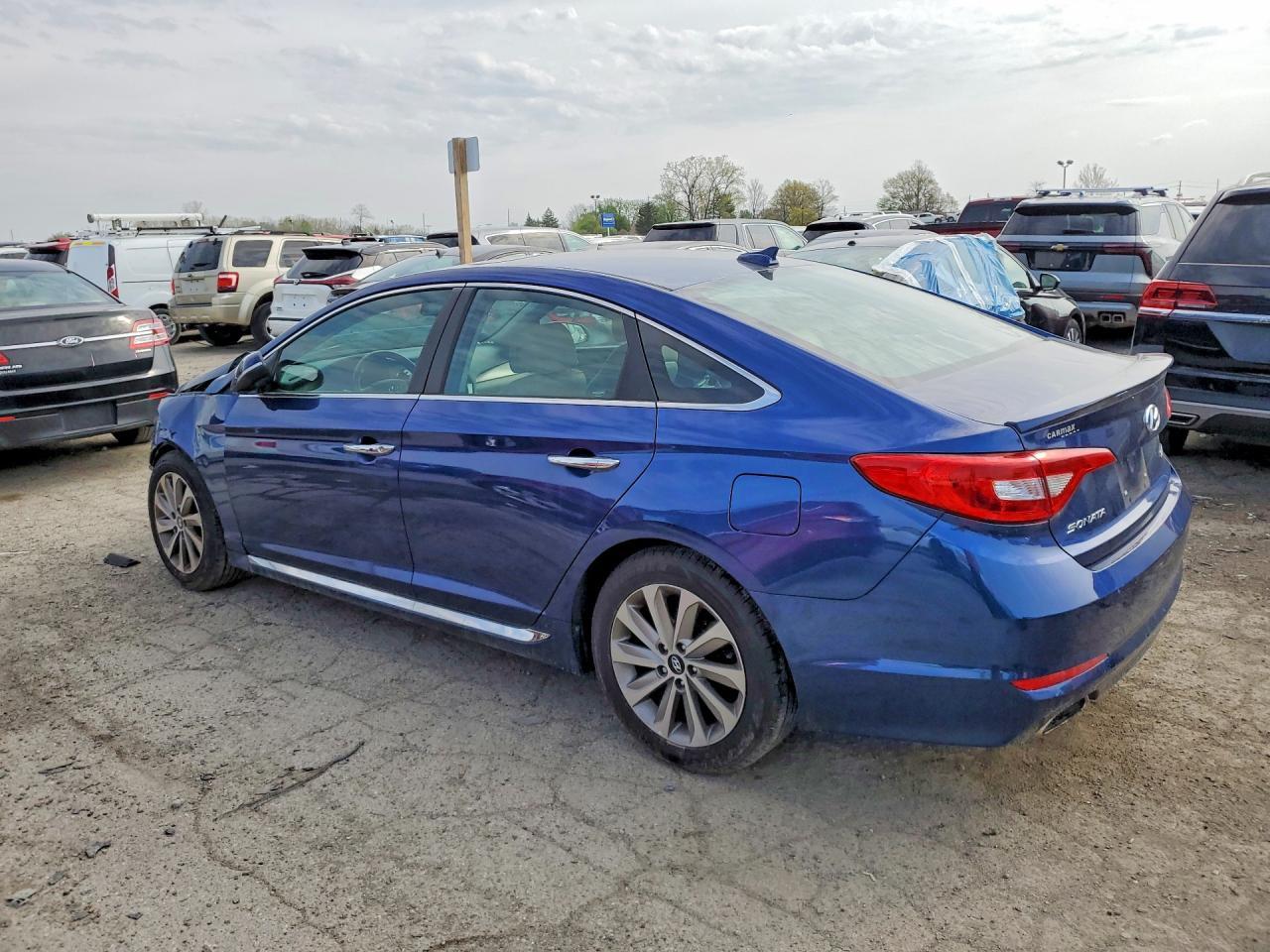 2017 Hyundai Sonata Sport - Фото 2