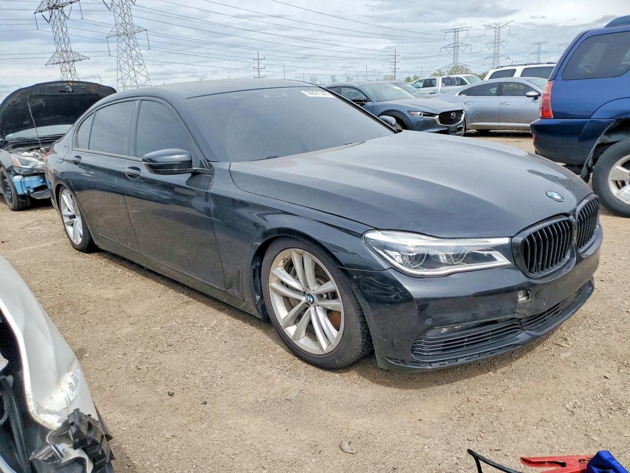 2018 BMW 750 Xi - Фото 4