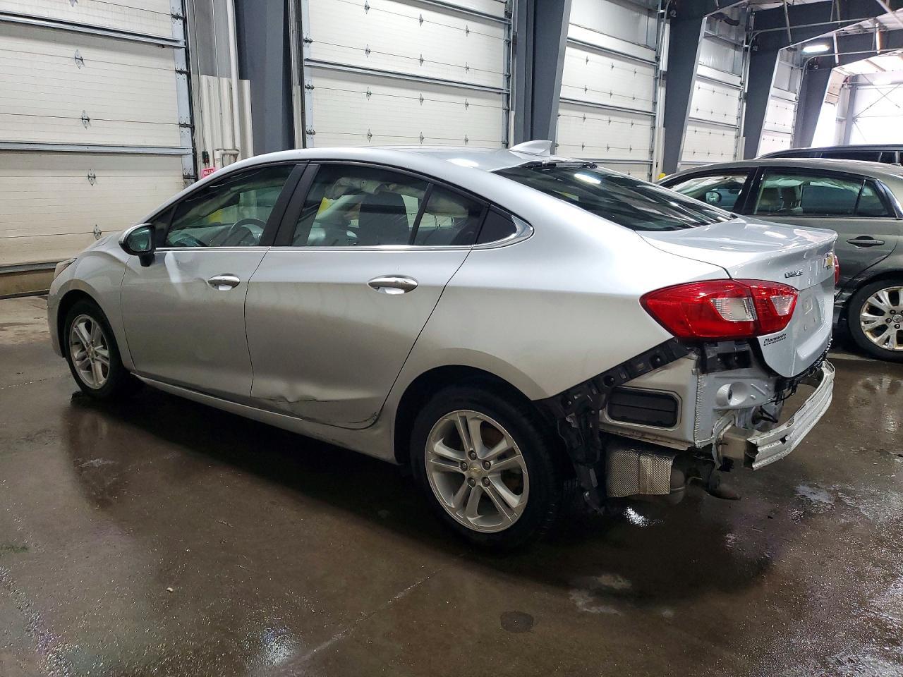 2018 Chevrolet Cruze Lt - Фото 2