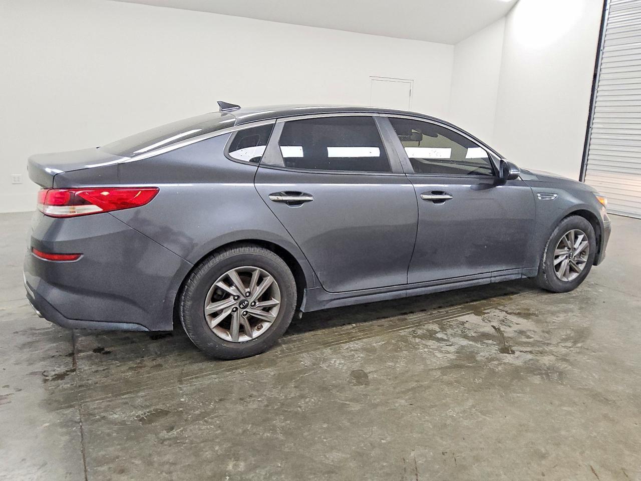 2020 Kia Optima Lx - Фото 3