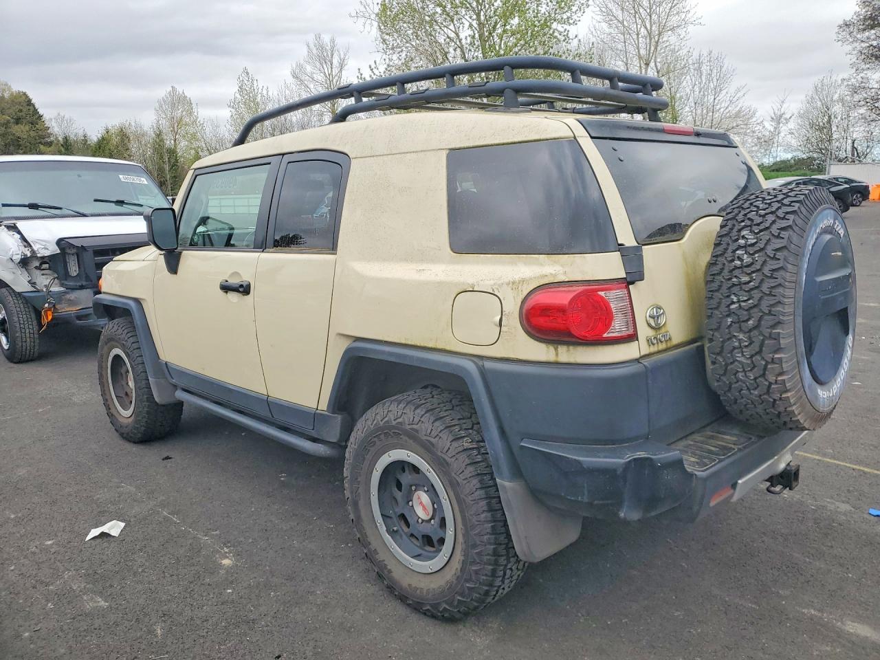 2010 Toyota Fj Cruiser Base - Фото 2