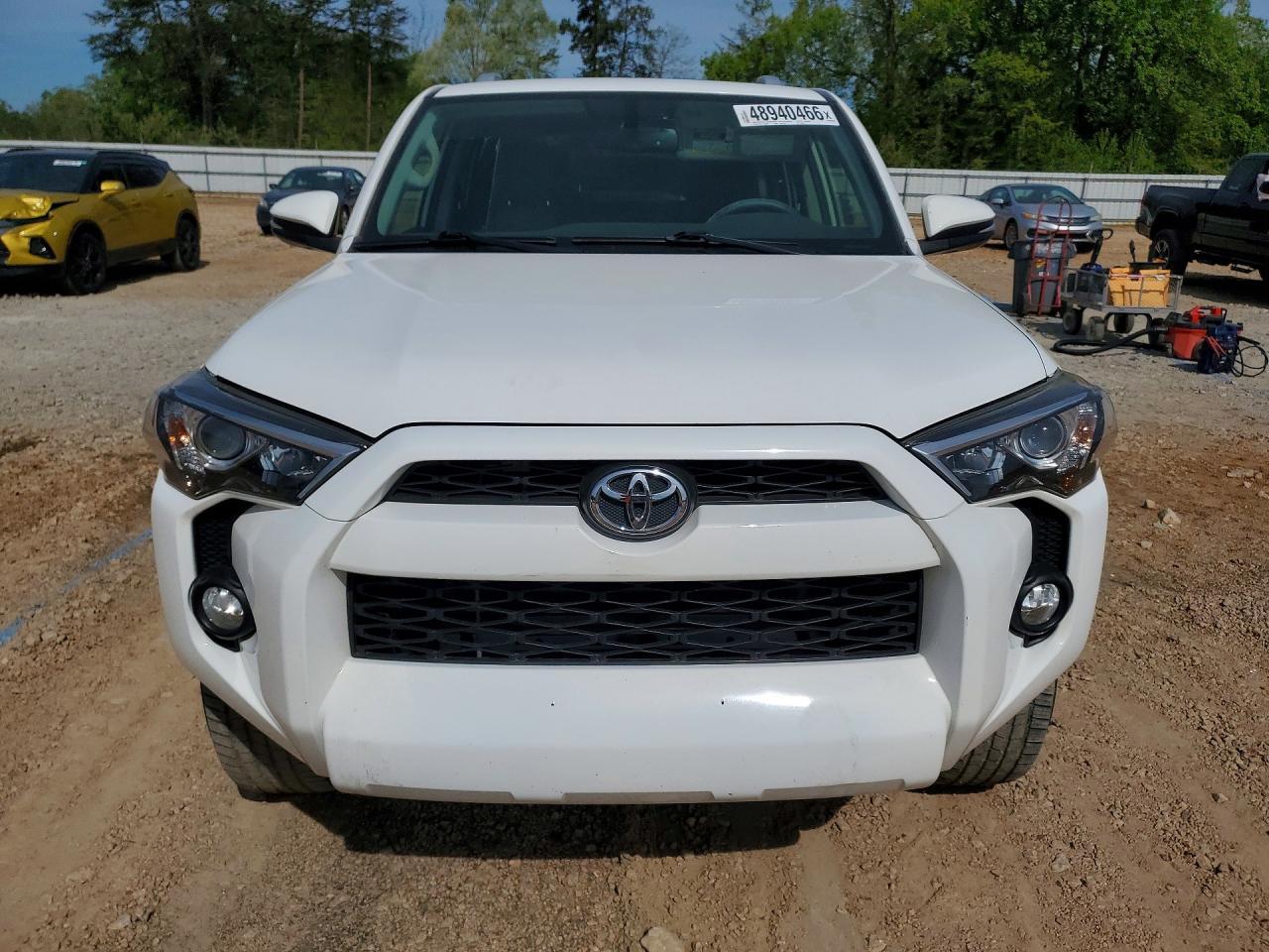 2018 Toyota 4Runner Sr5 Premium - Image 5