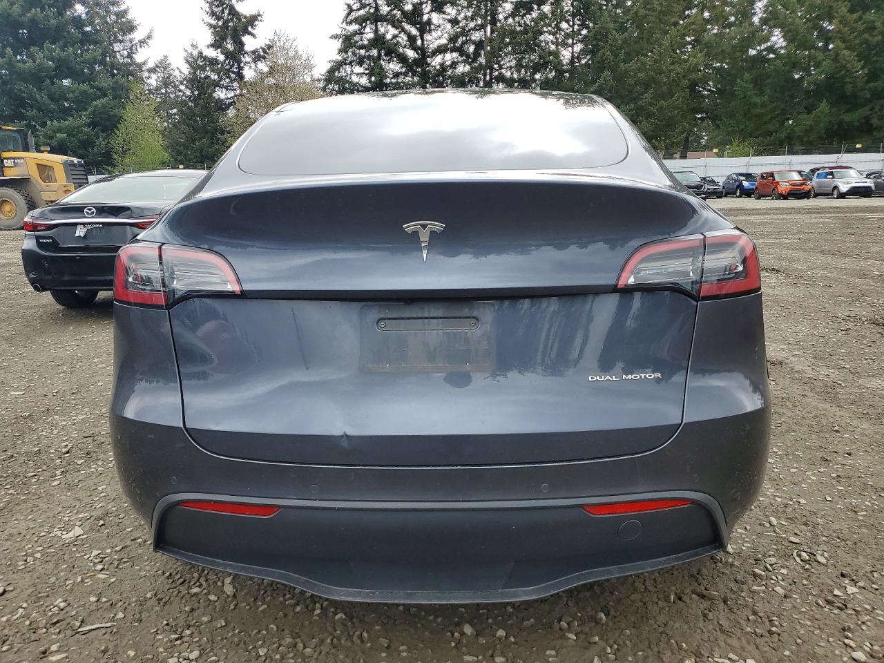 2022 Tesla Model Y - Фото 6