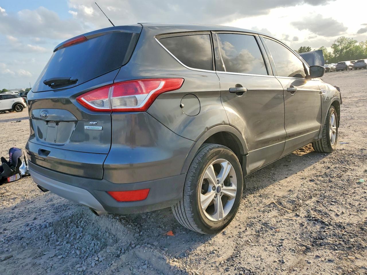 2016 Ford Escape Se - Image 3