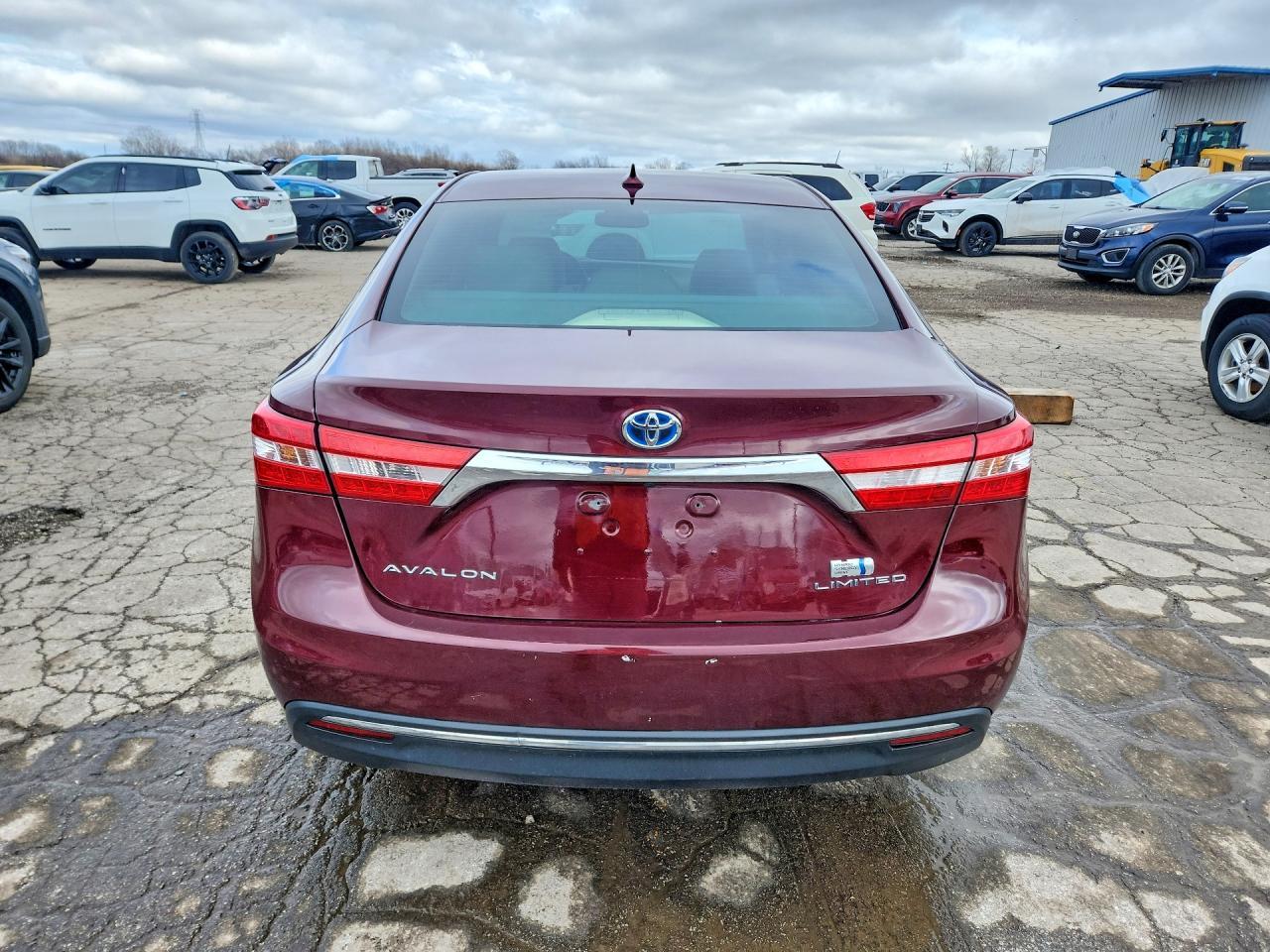 2014 Toyota Avalon Hybrid Limited - Image 6