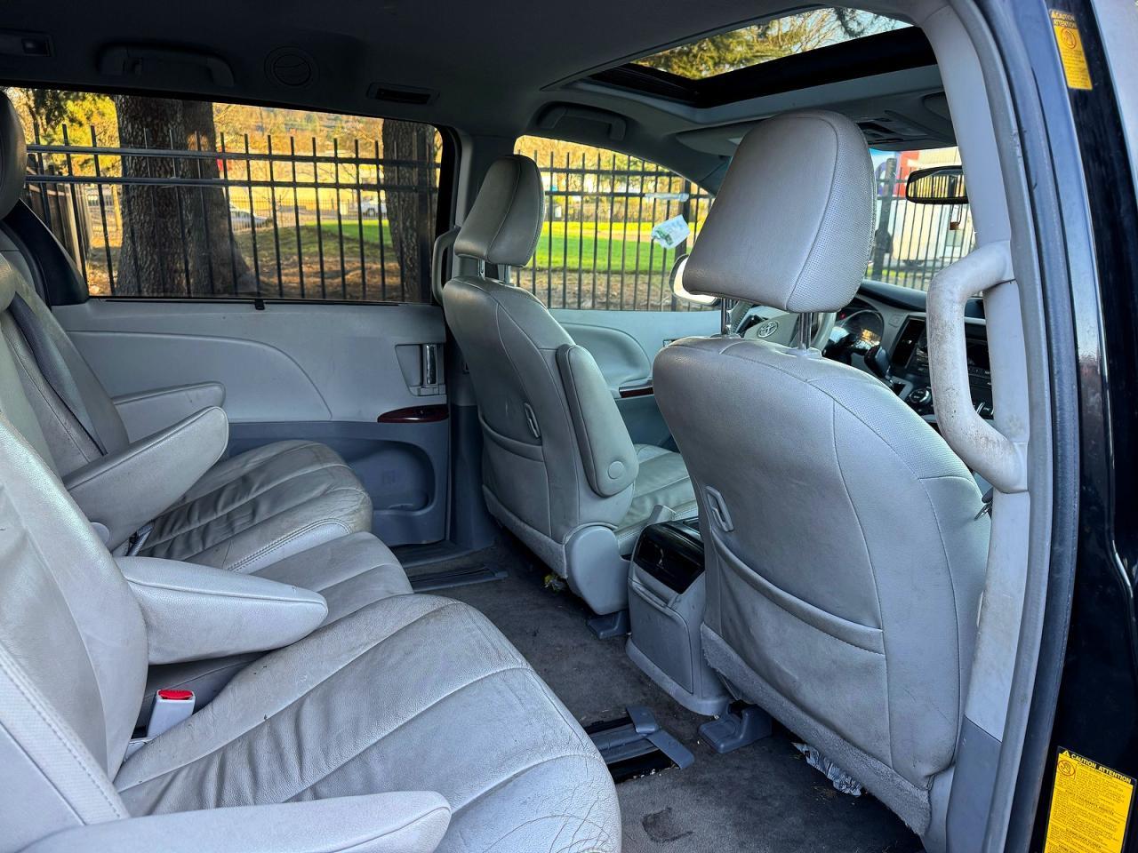 2014 Toyota Sienna Xle 8-Passenger - Фото 6