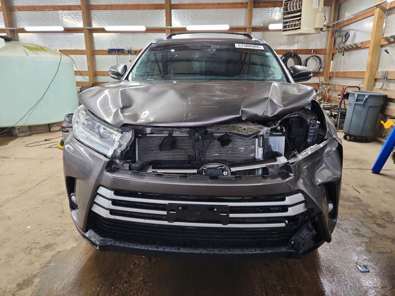 2019 Toyota Highlander Xle - Фото 5