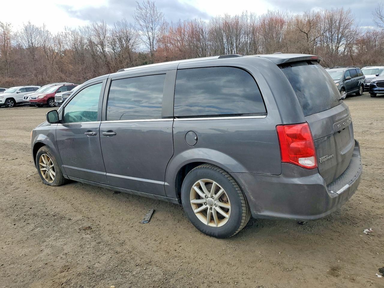 2019 Dodge Grand Caravan Sxt - Фото 2