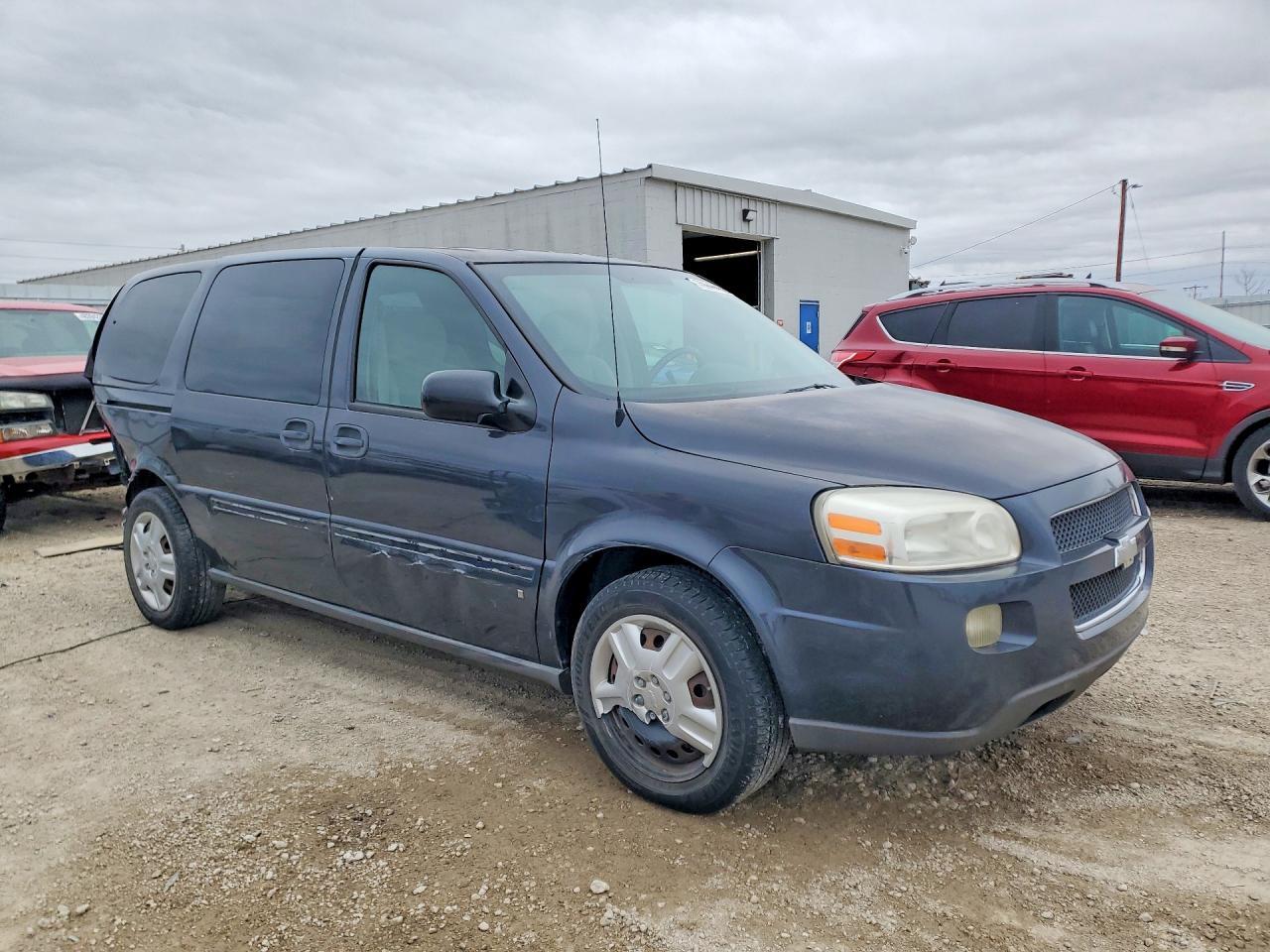 2008 Chevrolet Uplander Ls - Image 4