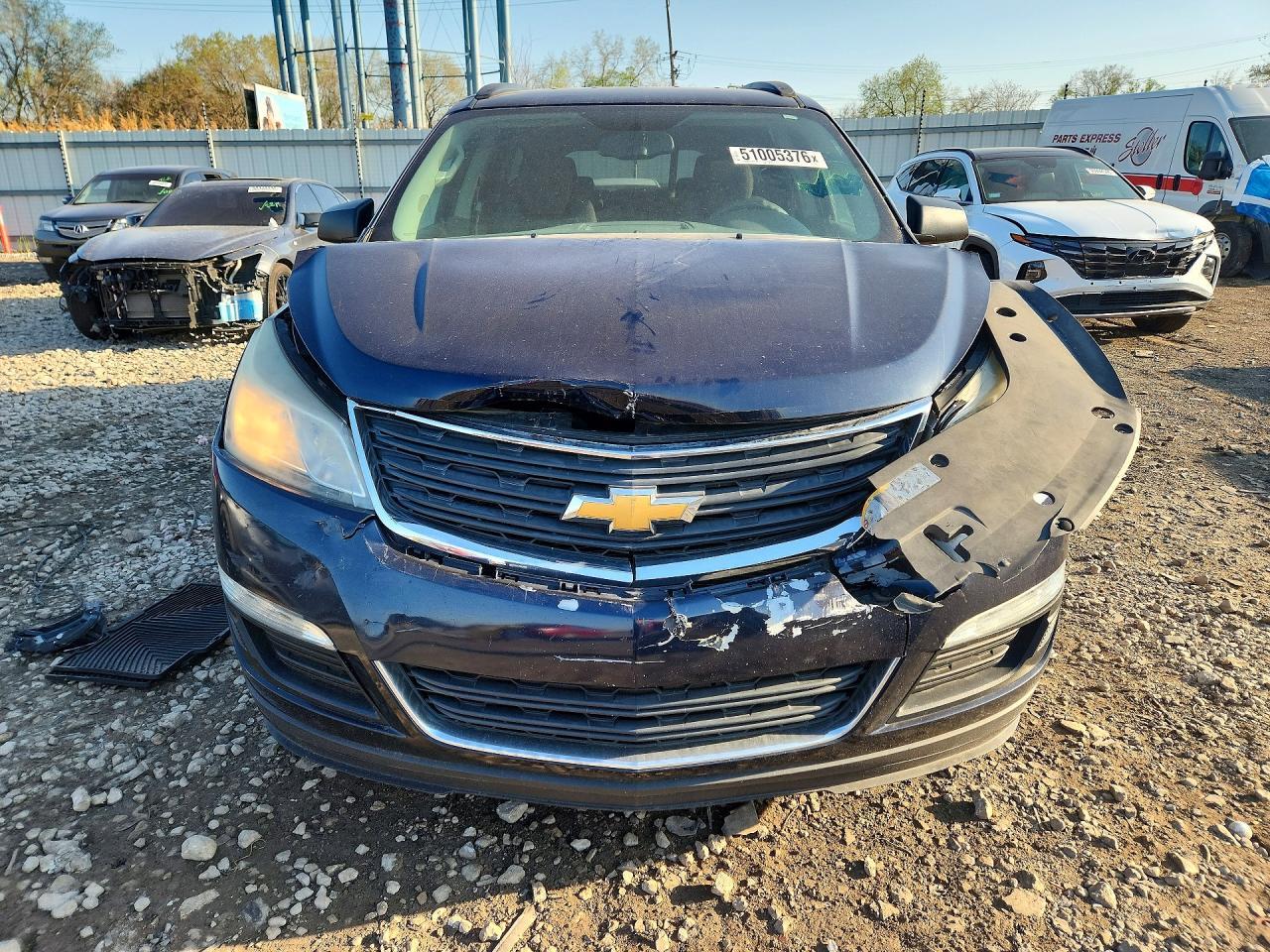 2016 Chevrolet Traverse Ls - Фото 5