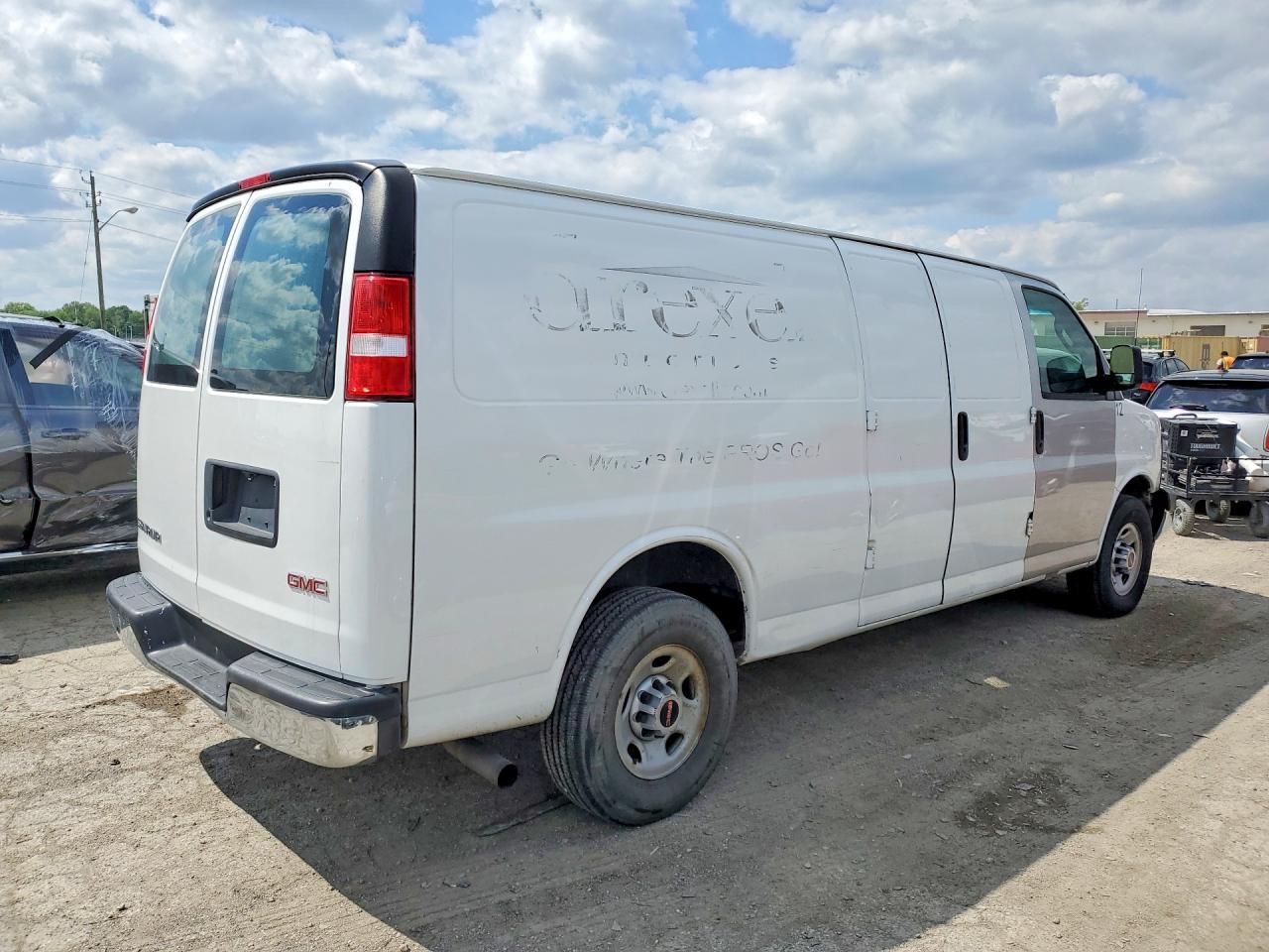 2017 GMC Savana G2500 - Image 3