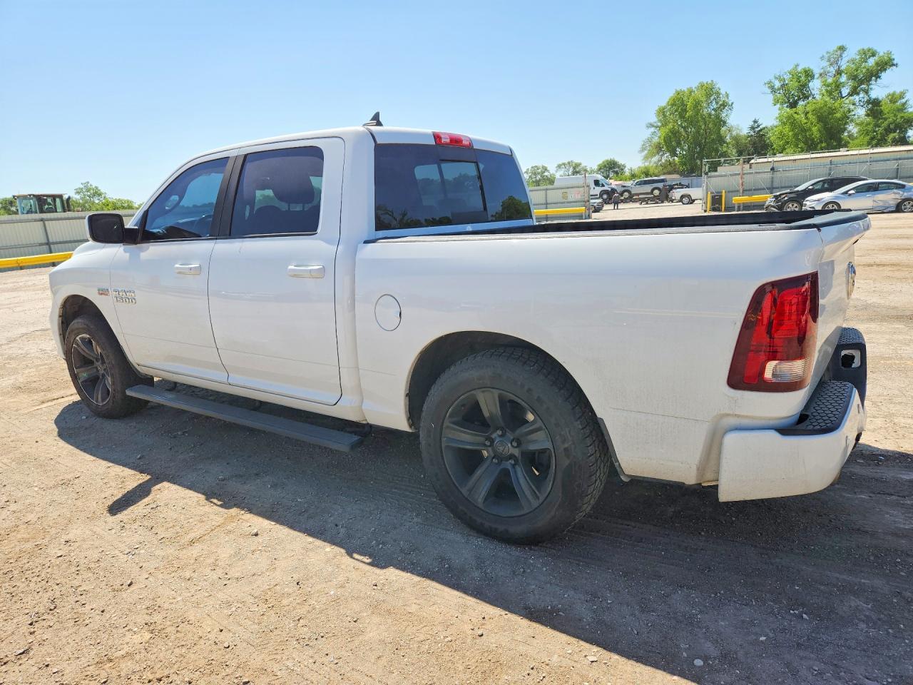 2016 Ram 1500 Sport - Фото 2