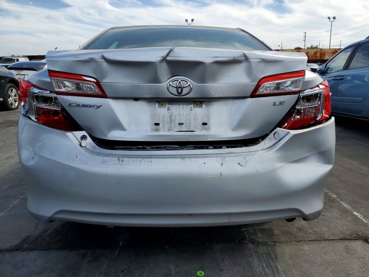 2014 Toyota Camry Le - Image 6