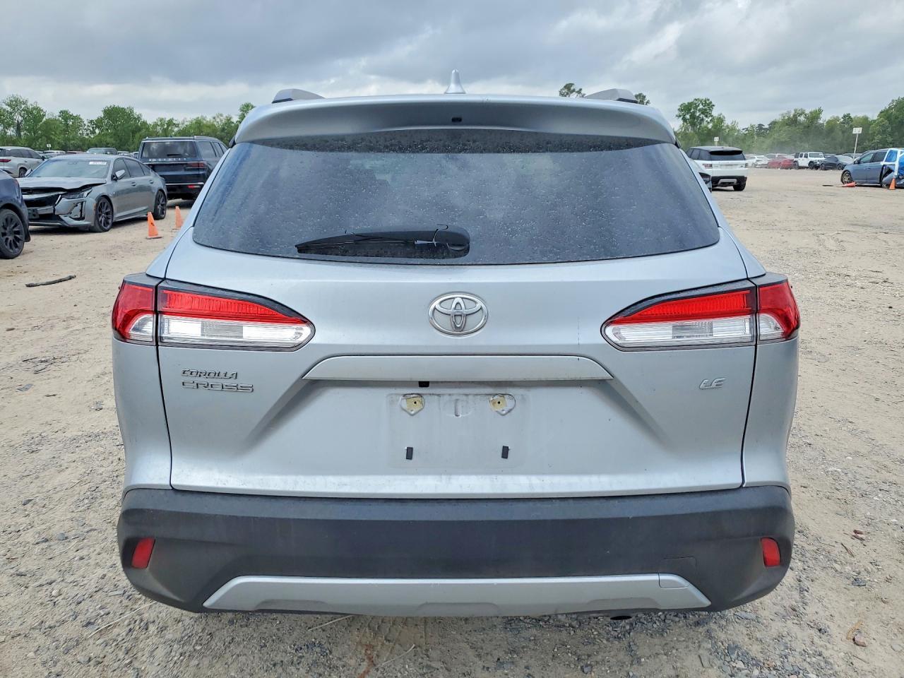 2023 Toyota Corolla Cross Le - Фото 6