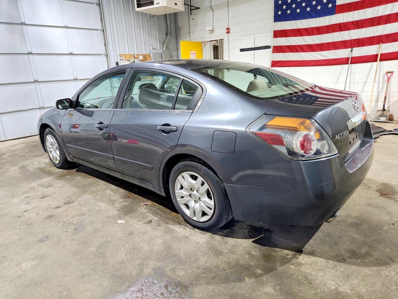 2012 Nissan Altima 2.5 - Image 2