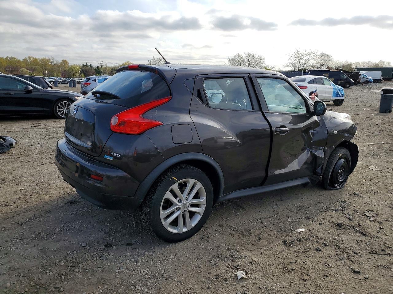 2013 Nissan Juke S - Фото 3