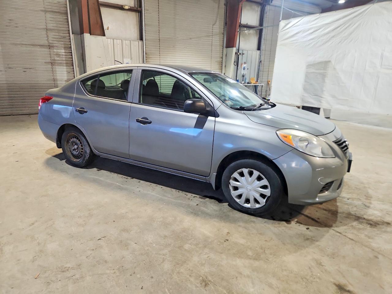2013 Nissan Versa 1.6 S - Image 4