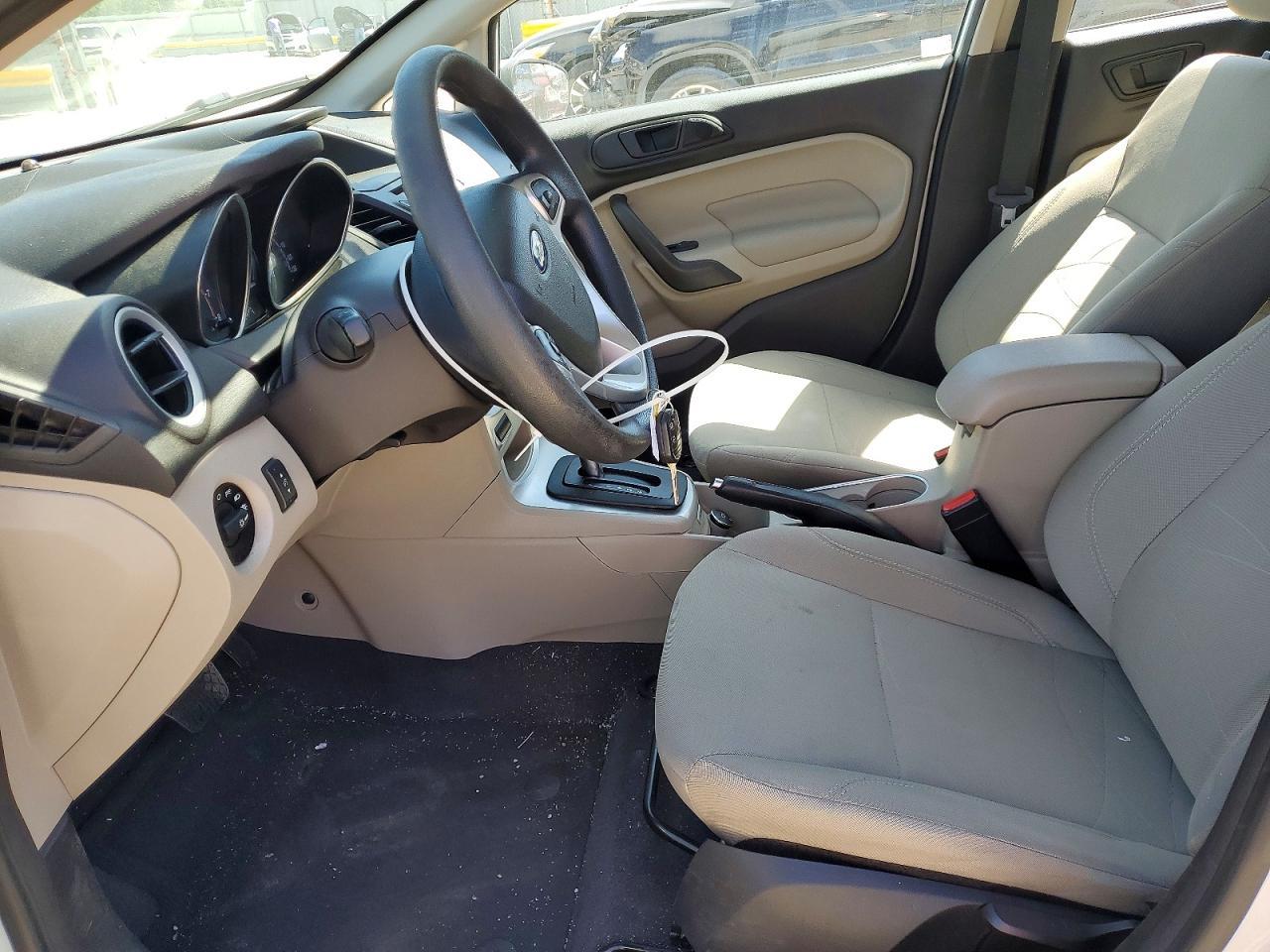 2019 Ford Fiesta Se - Фото 7