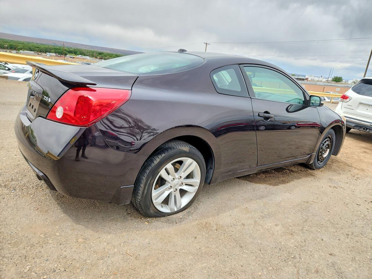 2011 Nissan Altima S - Фото 3