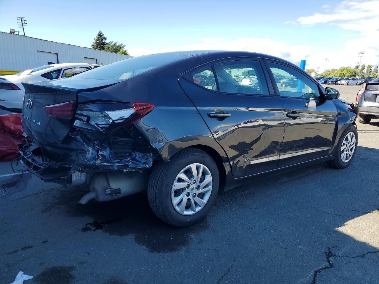 2020 Hyundai Elantra Se - Фото 3