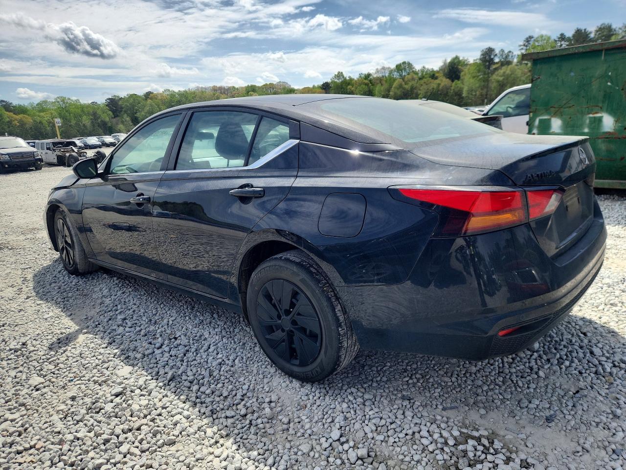 2024 Nissan Altima 2.5 S - Фото 2