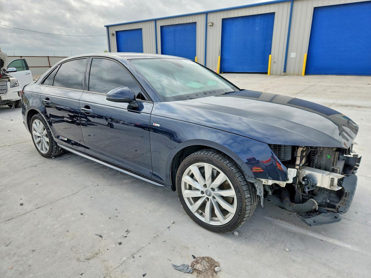 2018 Audi A4 Premium - Image 4