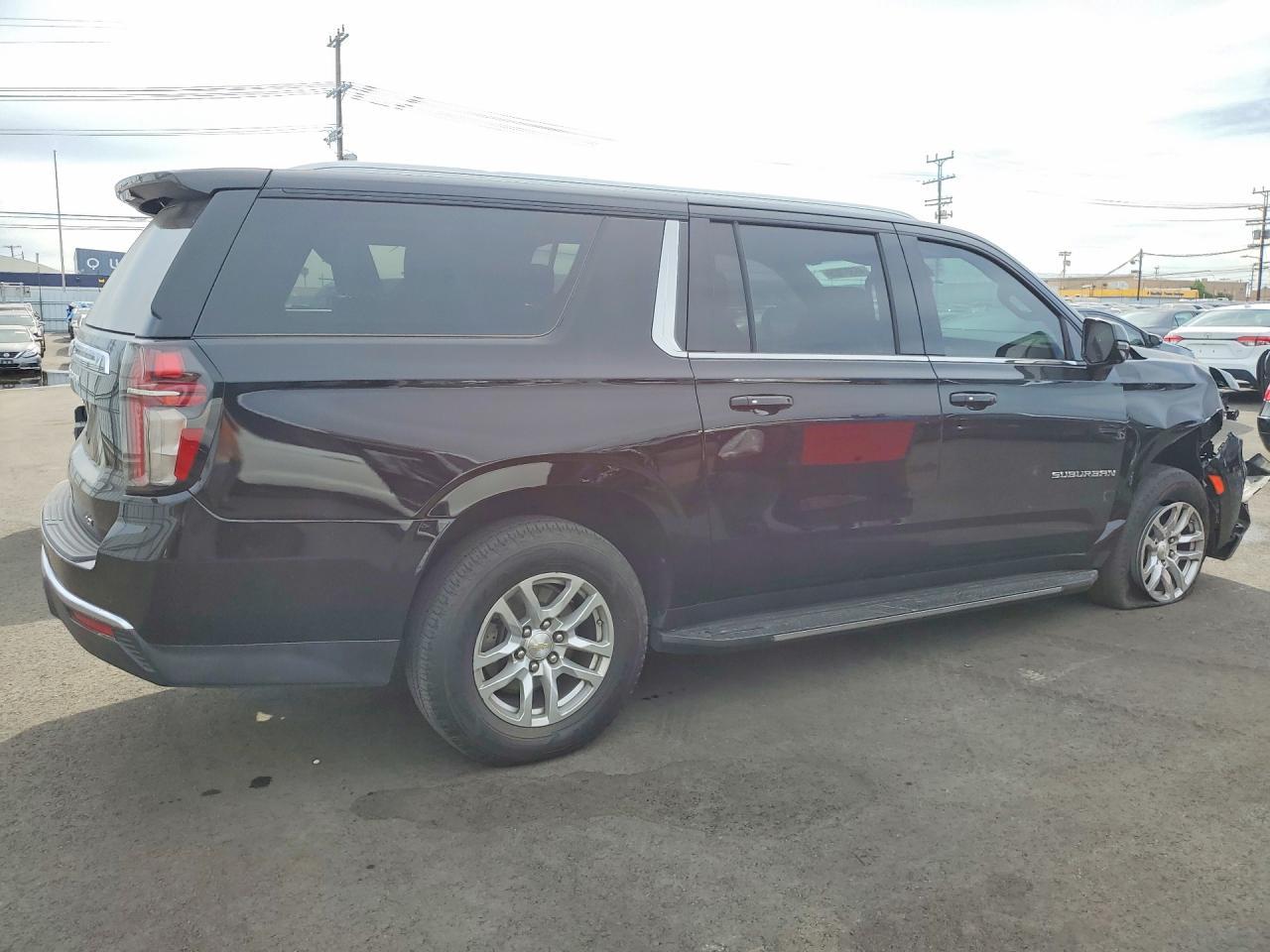 2021 Chevrolet Suburban C1500 Lt - Фото 3