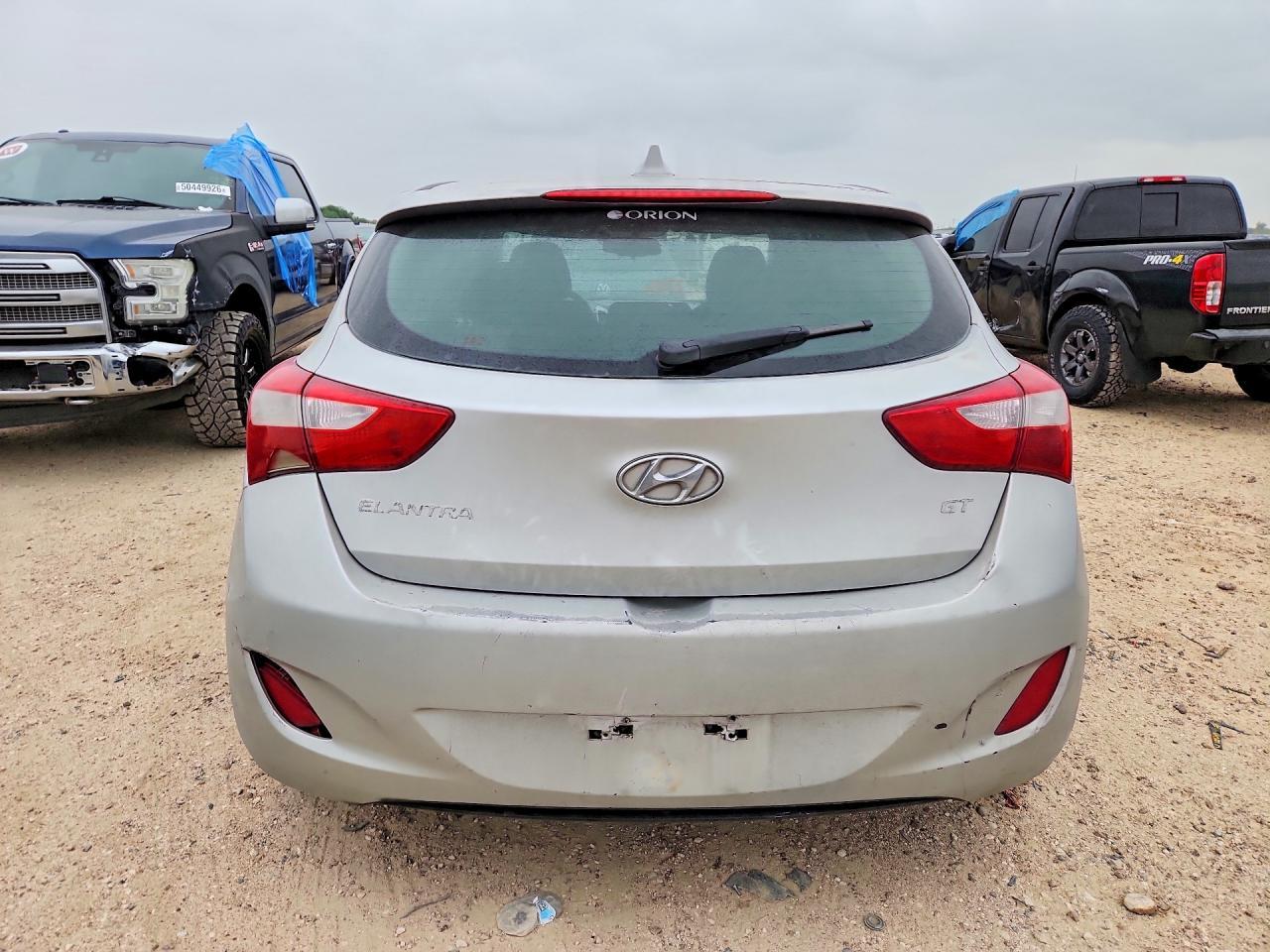 2013 Hyundai Elantra Gt Base - Image 6