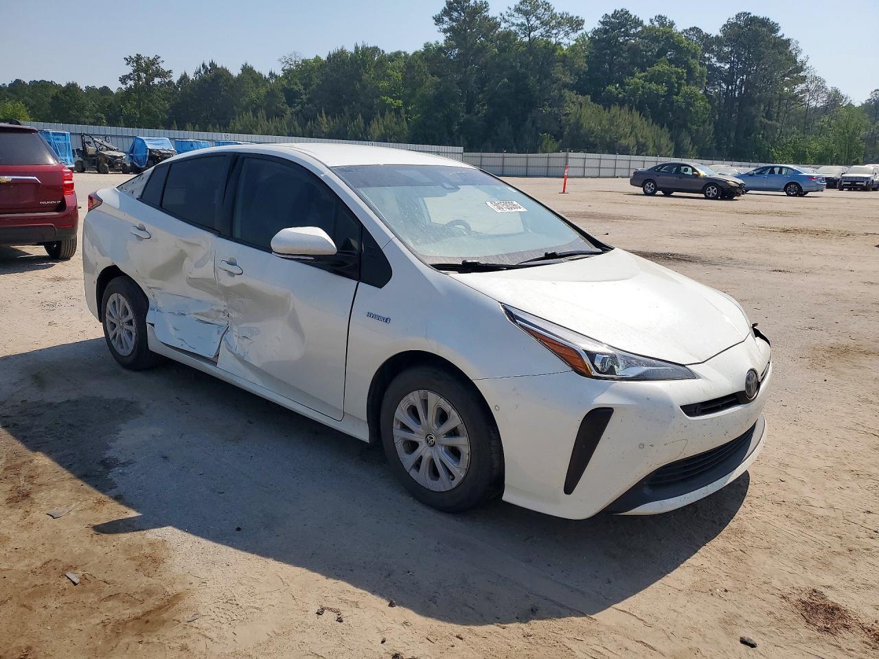 2019 Toyota Prius Le - Фото 4