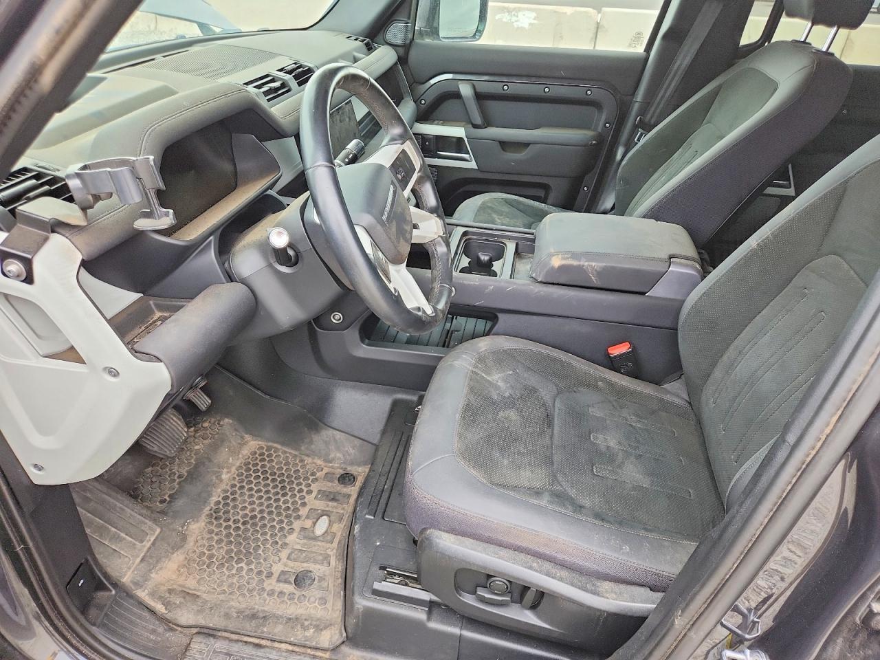 2021 Land Rover Defender 110 Se - Image 7
