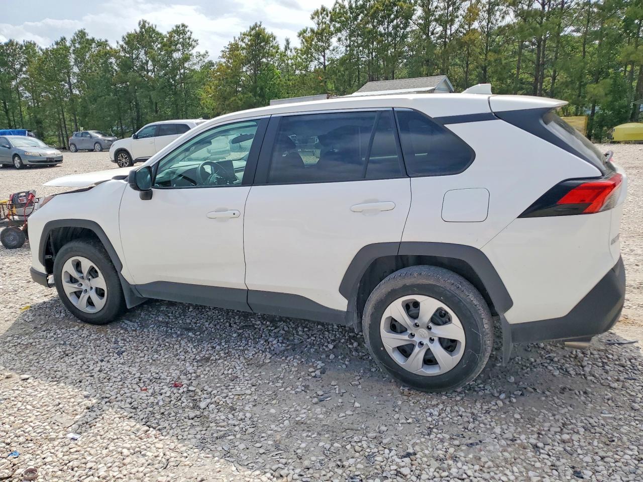 2025 Toyota Rav4 Le - Image 2