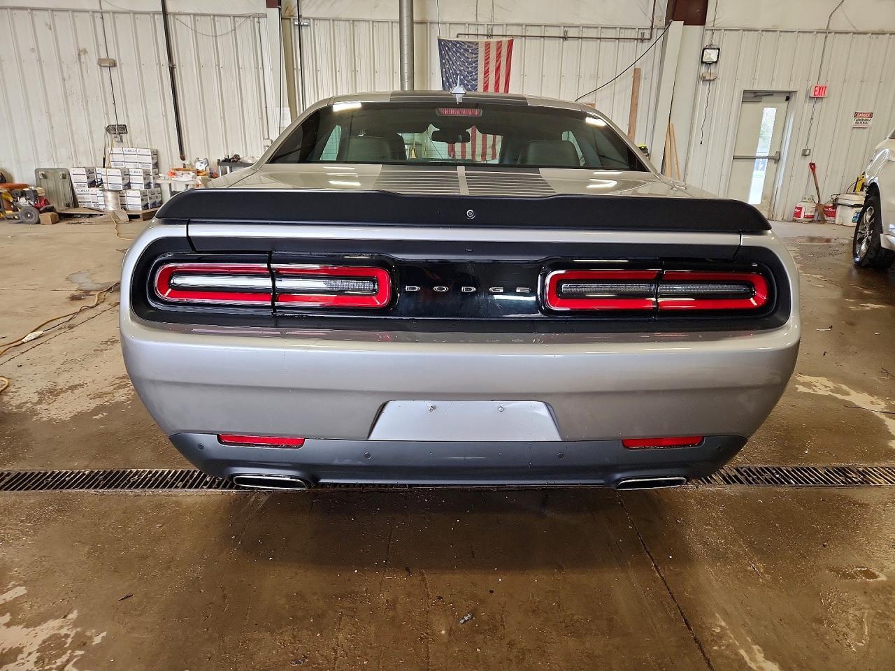 2017 Dodge Challenger Sxt - Image 6